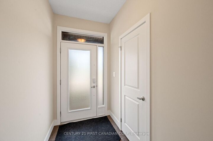 Photo de la propriété: 1960 Dalmagarry Road 195 ON N6G 0T8