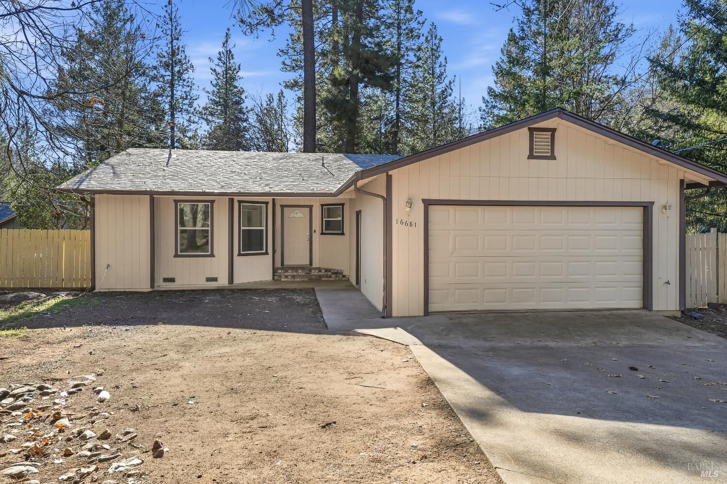 Property Photo:  16681 Cobb Boulevard  CA 95426 
