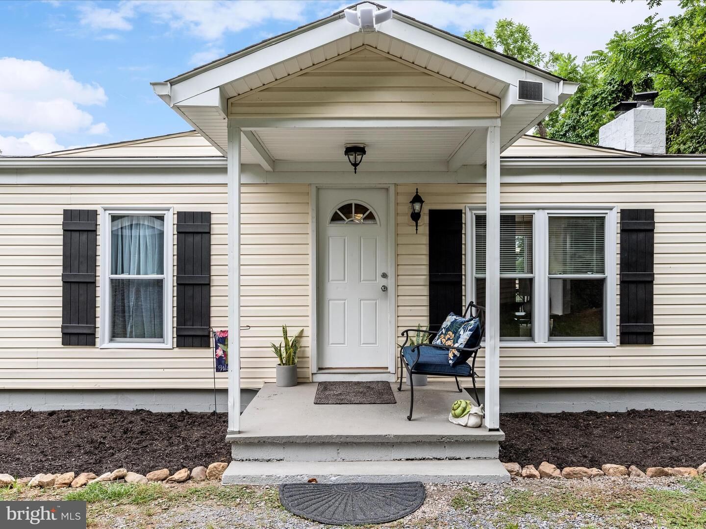 Property Photo:  2757 E Lee Highway  VA 22844 