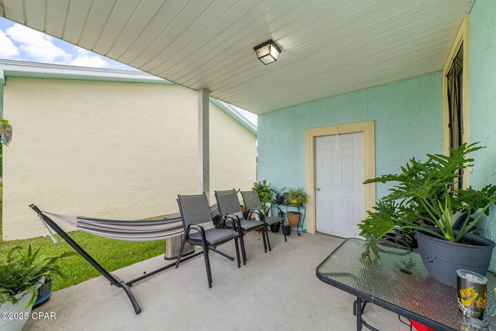 Property Photo:  632 N 11th Street  FL 32404 
