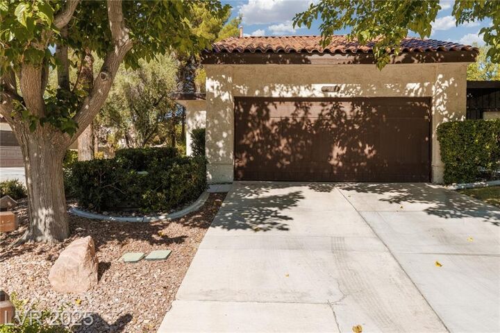 Property Photo: 3017 Conquista Court NV 89121