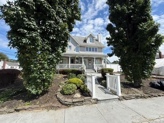 Property Photo: 60 Vandewater Street NY 11735