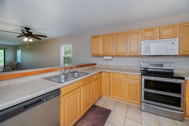 Property Photo: 175 Kings Highway 1118 (A8) FL 33983