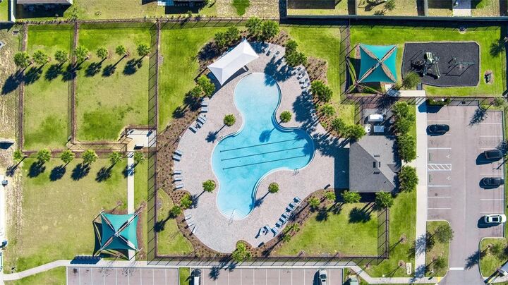 Property Photo: 623 Citrus Isle Boulevard FL 33837