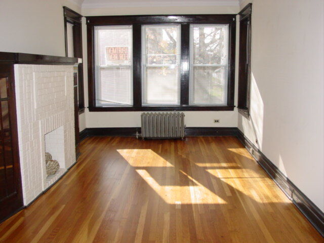 Property Photo:  2602 W Winona Street  IL 60625 