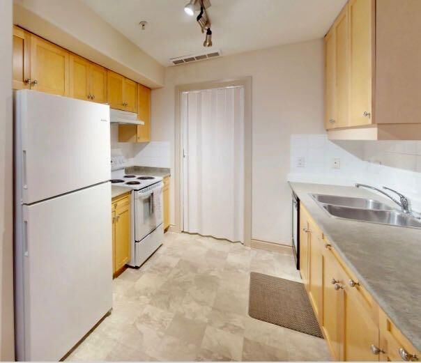 Property Photo: 38 Riedel Street 2103 AB T9H 3E1