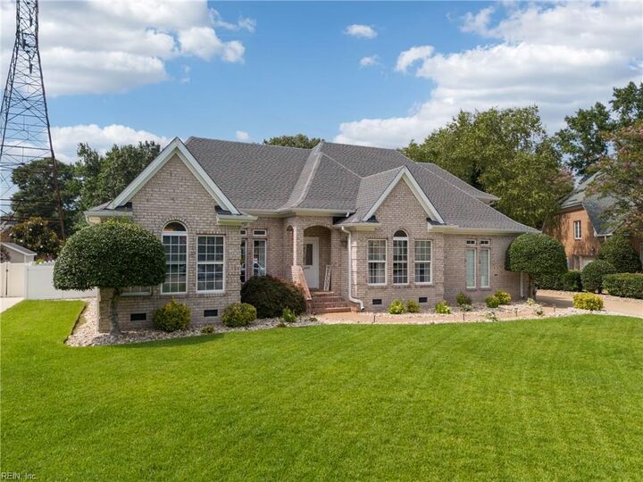 Property Photo:  608 Stoneleigh Ct  VA 23322 