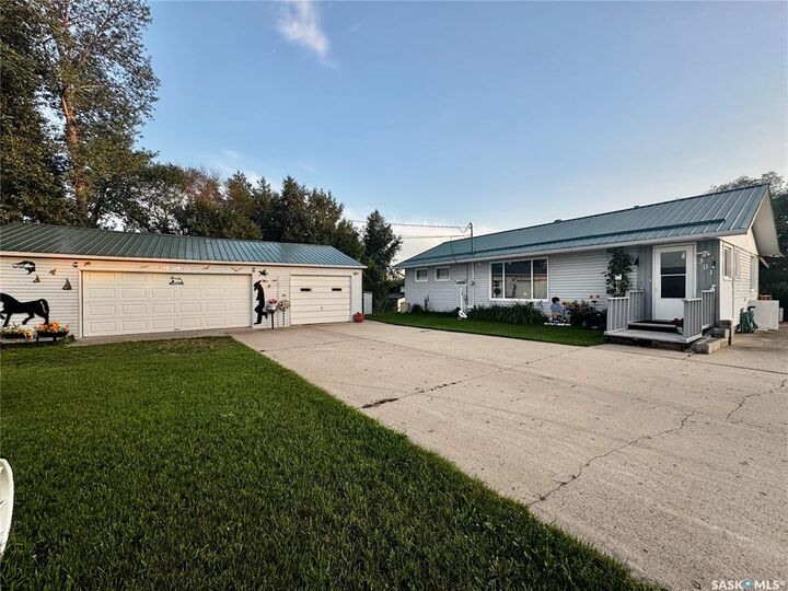 Property Photo: 301 1st Street SE SK S0A 4A0
