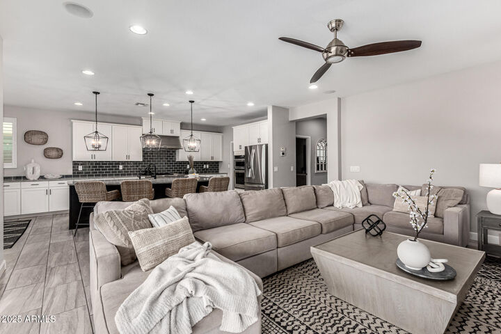 Property Photo: 4640 S Big Horn Drive AZ 85249