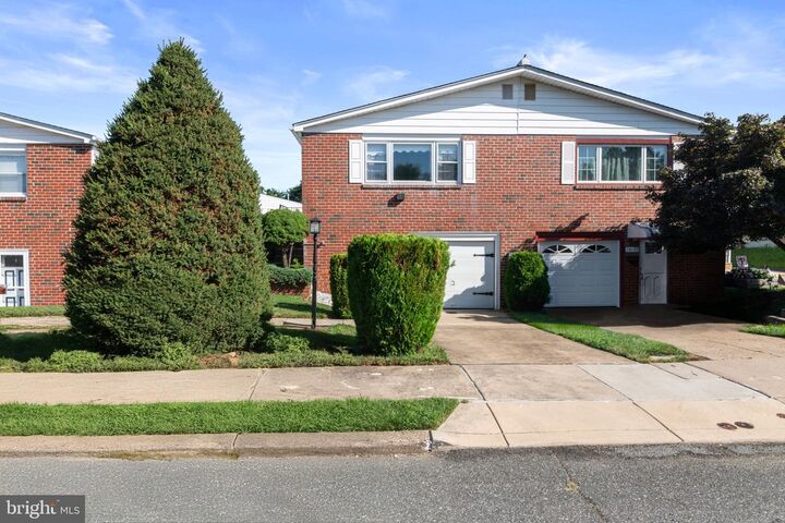 Property Photo:  15139 Milford Street  PA 19116 