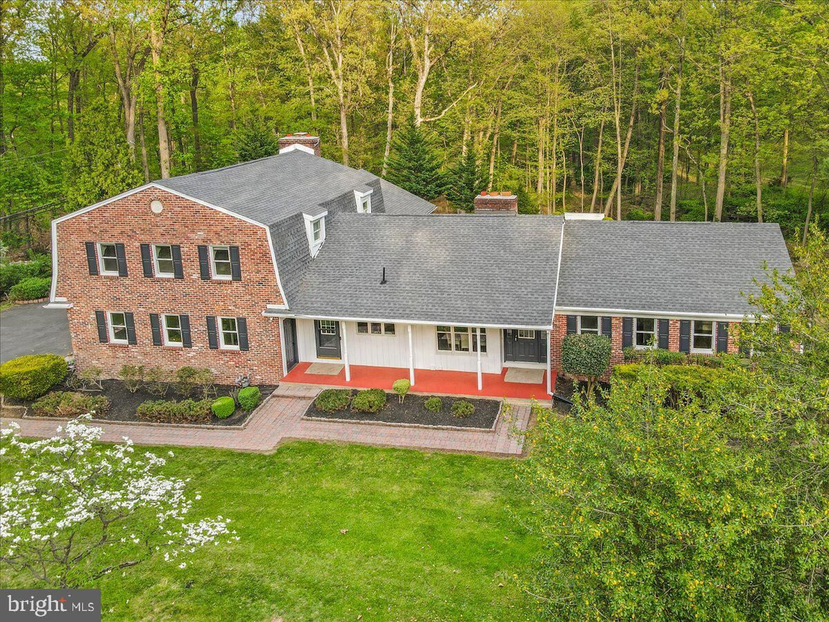 Property Photo: 1674 High Point Lane PA 19481