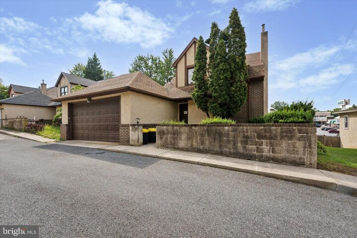 Property Photo:  1505 City Avenue  PA 19096 