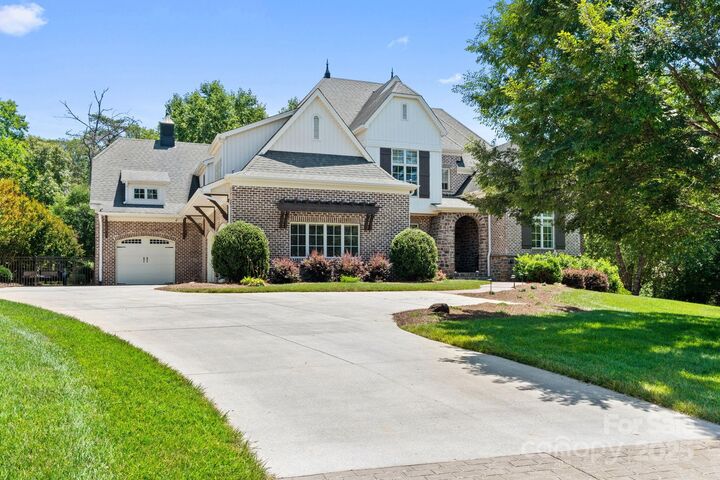 Property Photo: 937 Montrachet Court NC 27023
