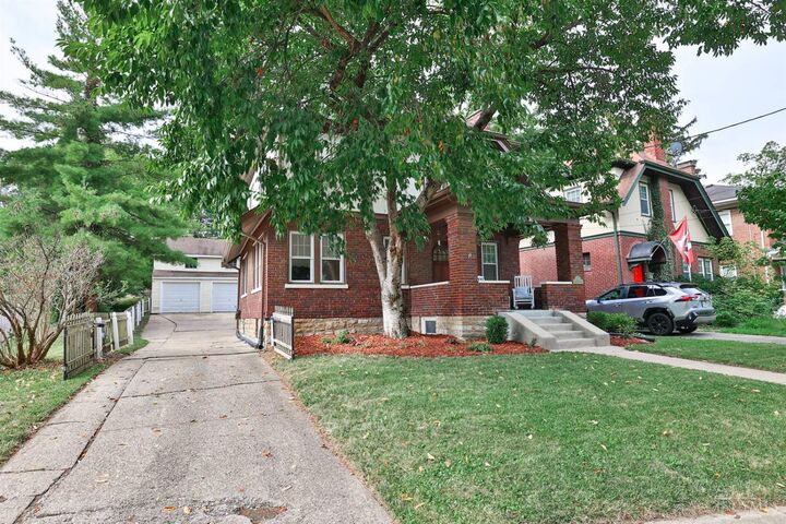 Property Photo:  2997 Linwood Avenue  OH 45208 
