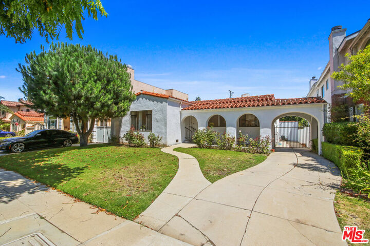 352 S Wetherly Dr  Beverly Hills CA 90211 photo