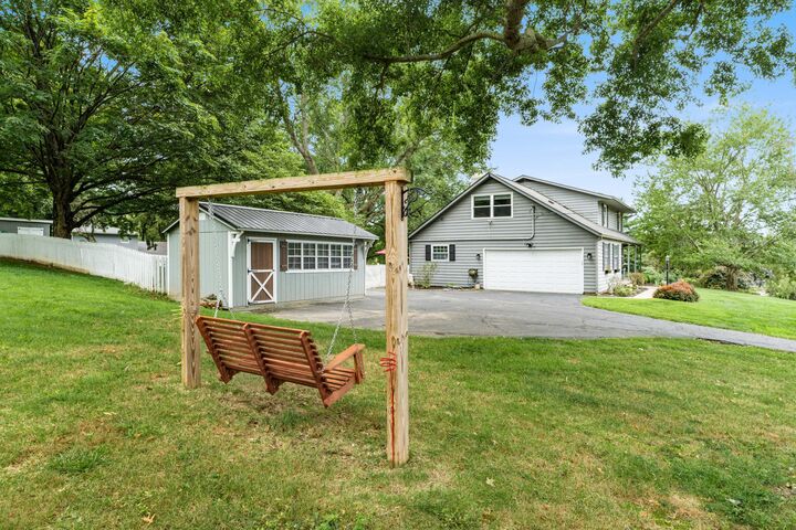Property Photo: 1246 Pembroke Road OH 43055