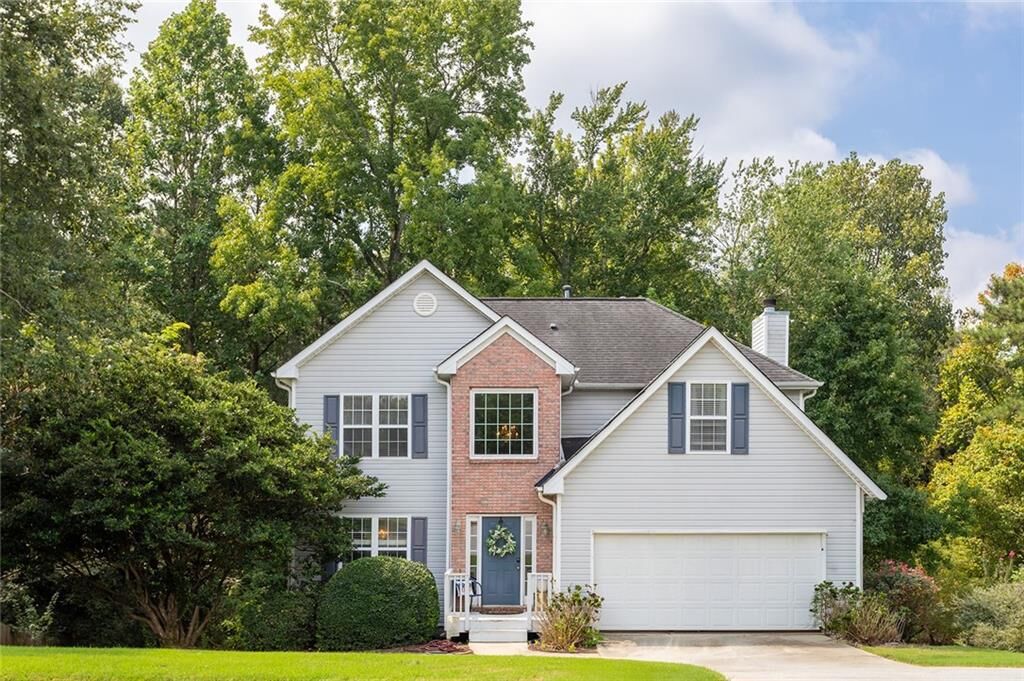 Property Photo: 654 Weaver Falls Court GA 30052