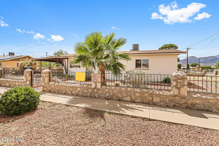 Property Photo: 5104 Mount Abbott Drive TX 79904