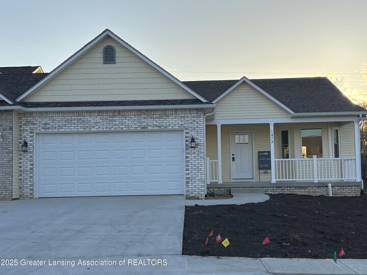1473 Mallard Circle Circle  Owosso MI 48867 photo