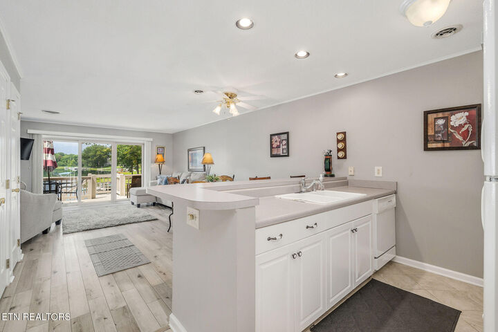 Property Photo: 72 Lakeshore Lane 39 TN 38558