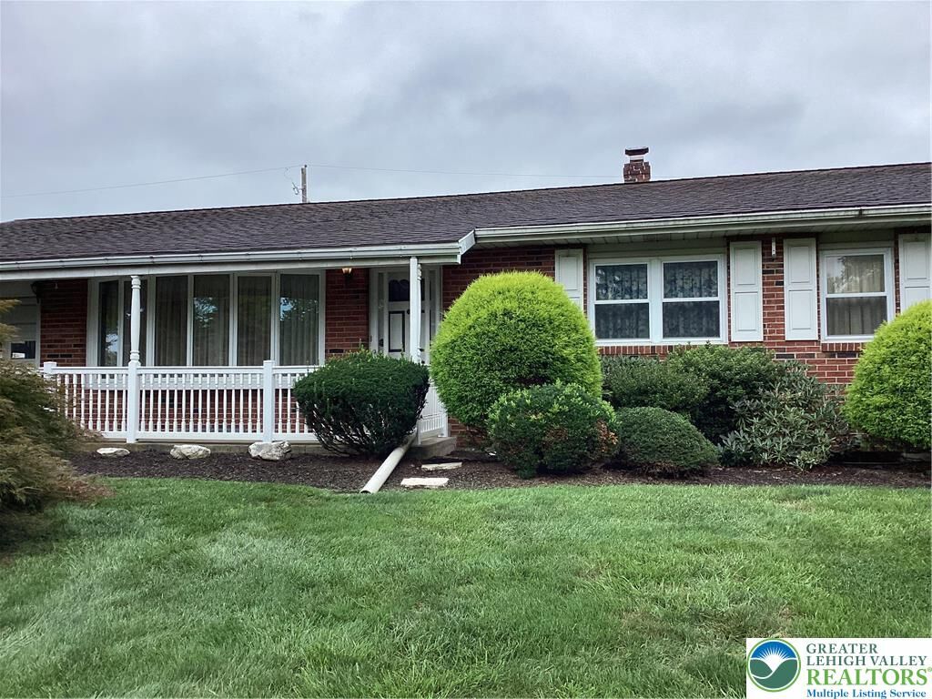 Property Photo:  4424 Elm Drive  PA 18103