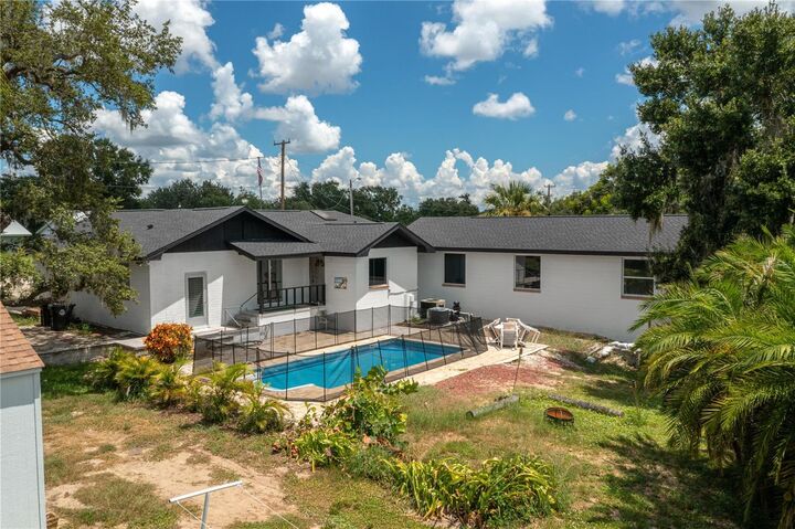 Property Photo:  343 W B Street  FL 33843 