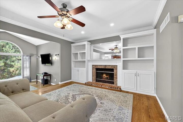Property Photo:  2943 Marchbanks Place  MO 63129 