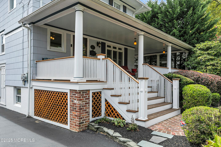 Property Photo:  137 E Bergen Place  NJ 07701 