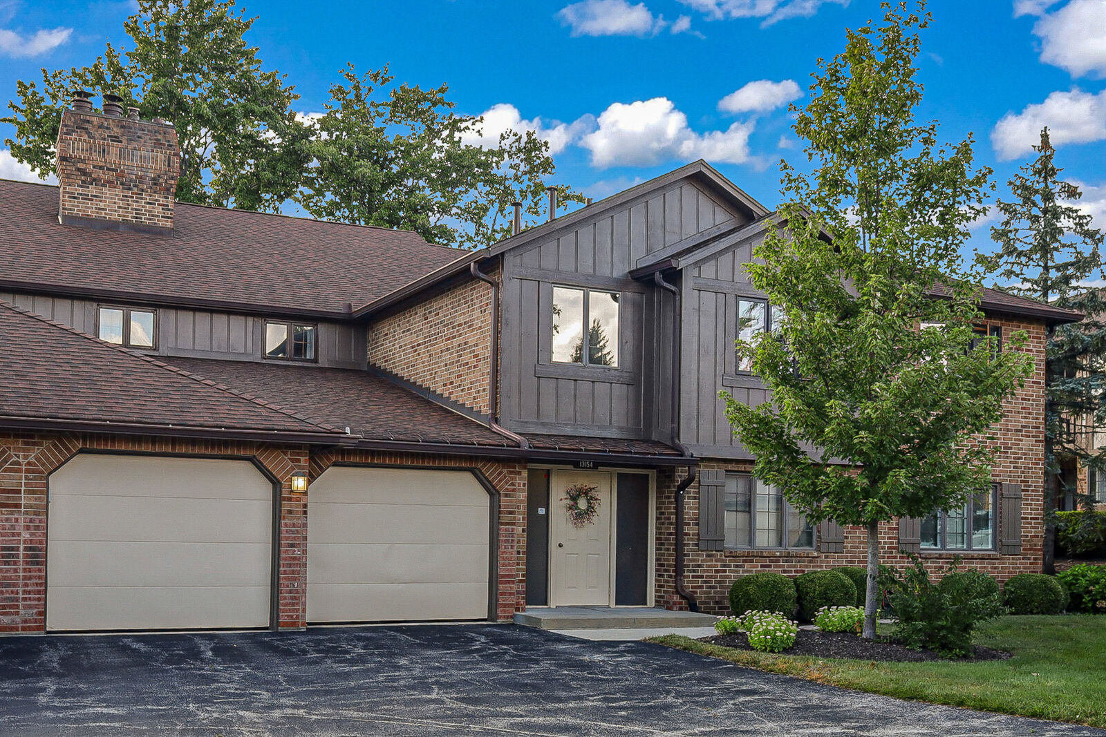 Property Photo: 13154 N Country Club Court 2B IL 60463