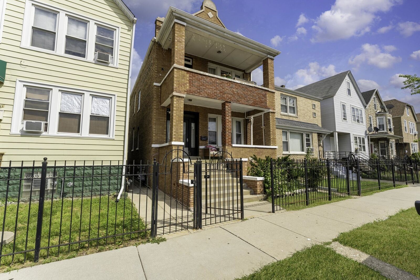 Property Photo:  1523 S 50th Avenue  IL 60804 