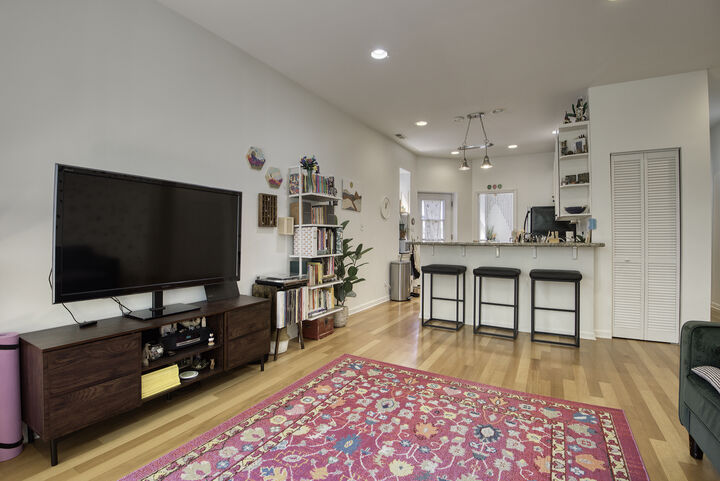 Property Photo: 5224 N Winthrop Avenue 3B IL 60640