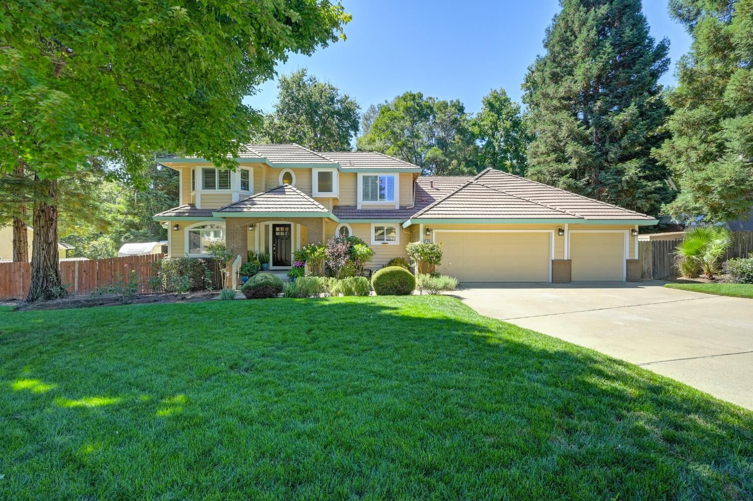 Property Photo:  1230 Vintage Way  CA 95603 