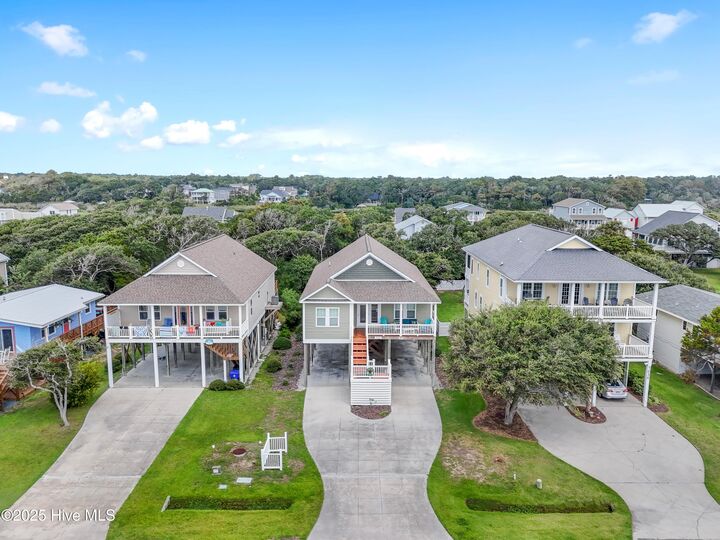 Property Photo:  1634 E Dolphin Drive  NC 28465 