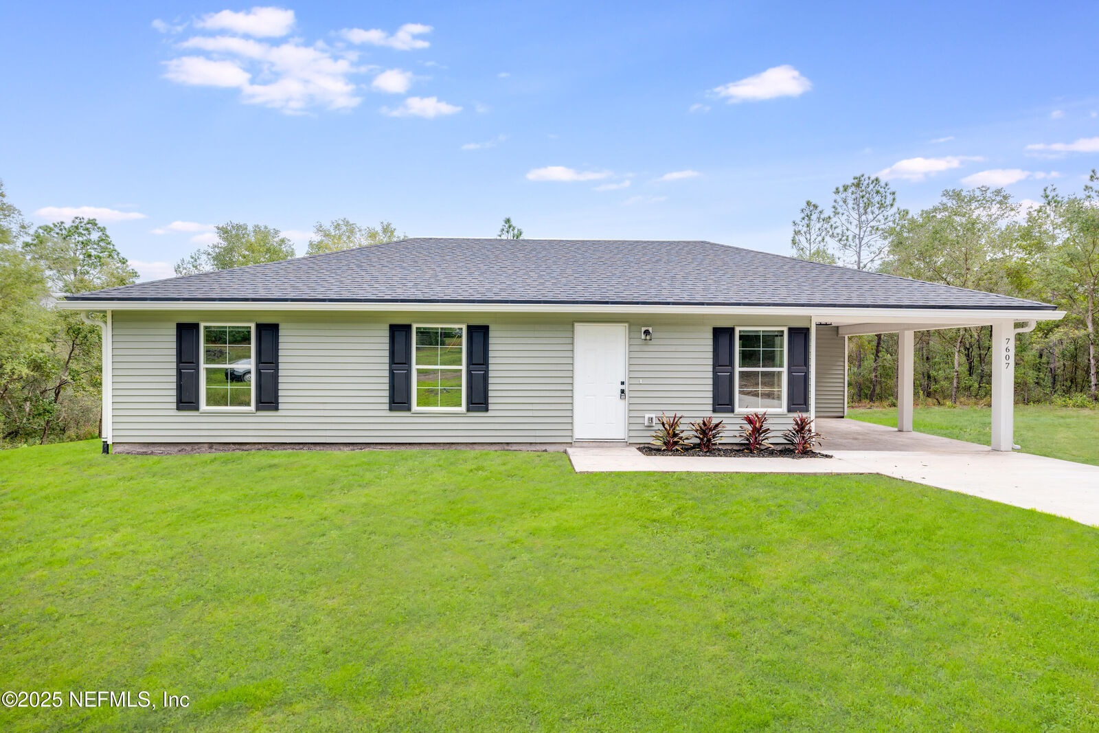 Property Photo:  5640 Cherokee Street  FL 32656 