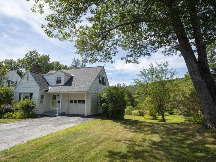 Property Photo:  52 Clarendon Avenue  VT 05602 