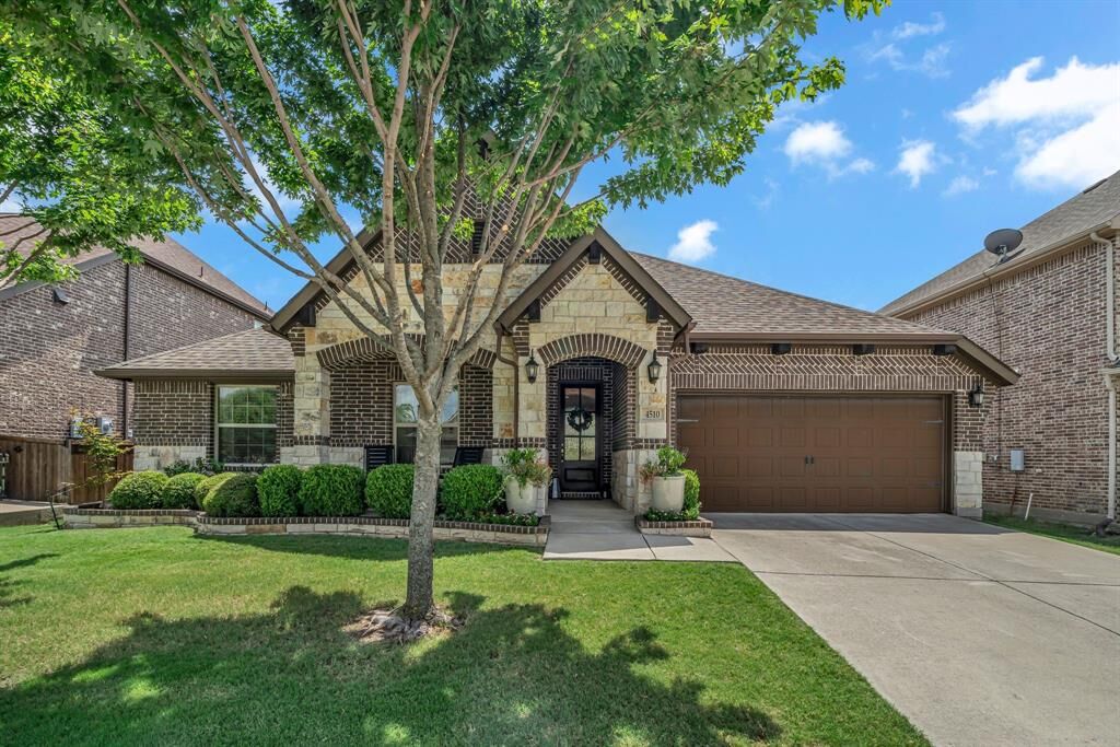 Property Photo: 4510 Mimosa Drive TX 75454