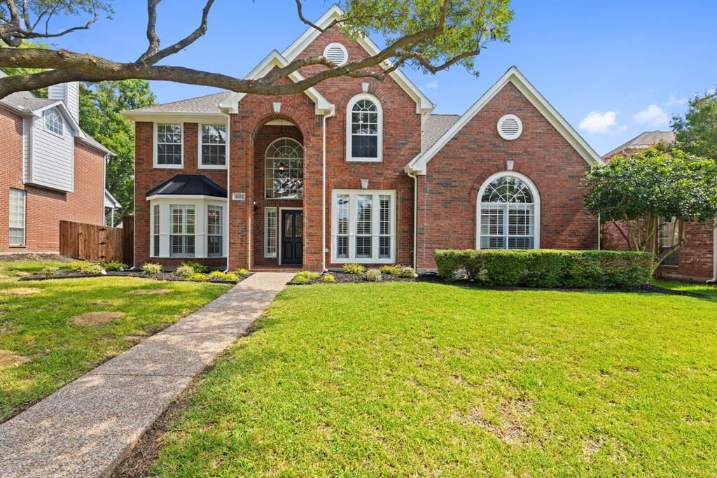 Property Photo: 4528 Chesterwood Drive TX 75093