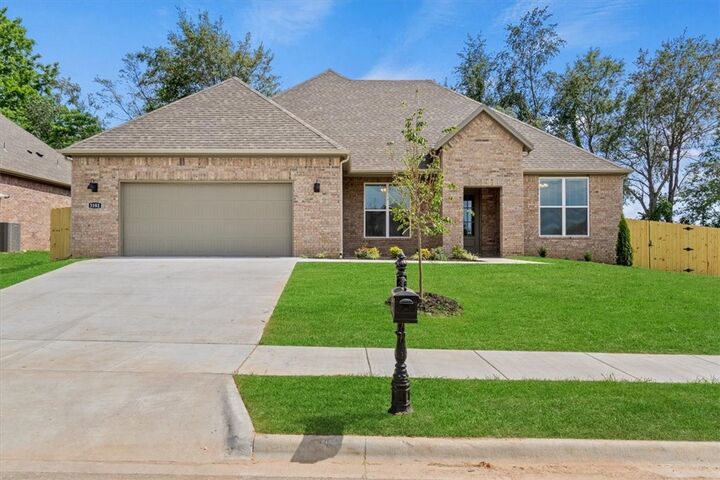 2859 N Grey Squirrel Drive  Fayetteville AR 72704 photo