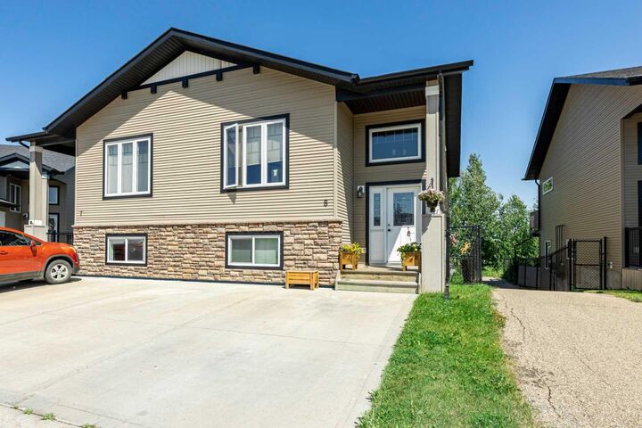 4546 Iron Wolf Place 8  Lacombe AB T4L 0G1 photo