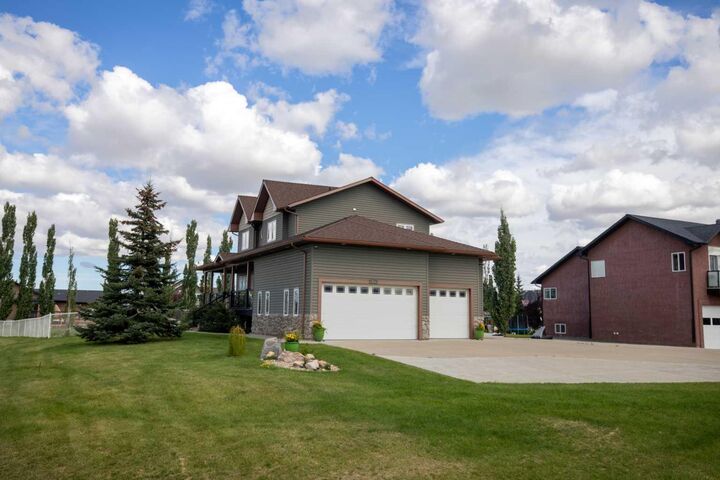 Photo de la propriété:  7726 Saxony Road  AB T8X 0G4 