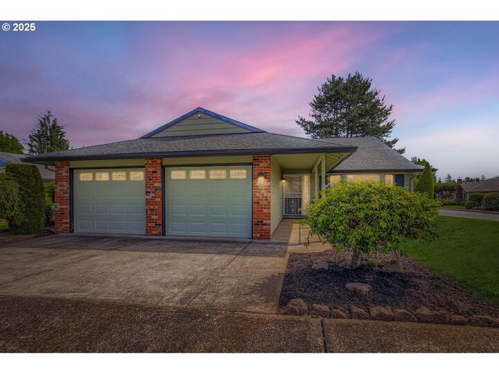 Property Photo: 2352 NE 153rd Pl OR 97230