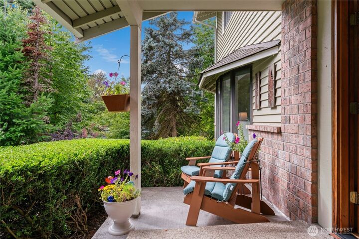 Property Photo: 15240 SE 49th Street WA 98006