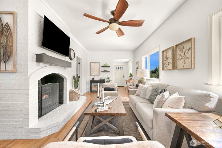 Property Photo: 6721 Northwest Drive WA 98248