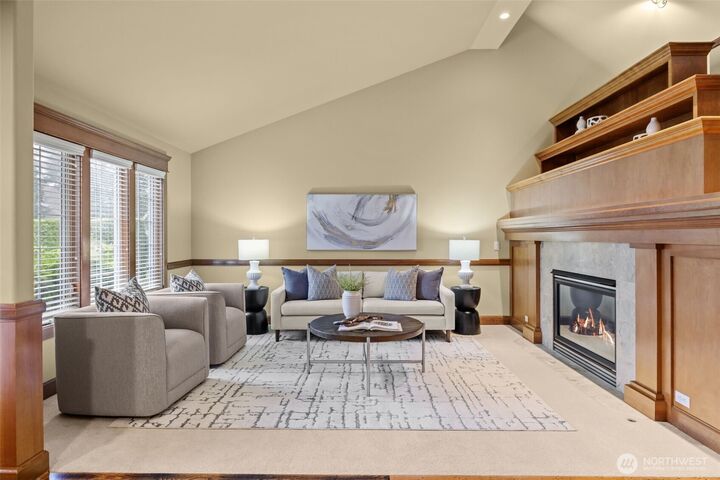 Property Photo: 14318 SE 88th Place WA 98059