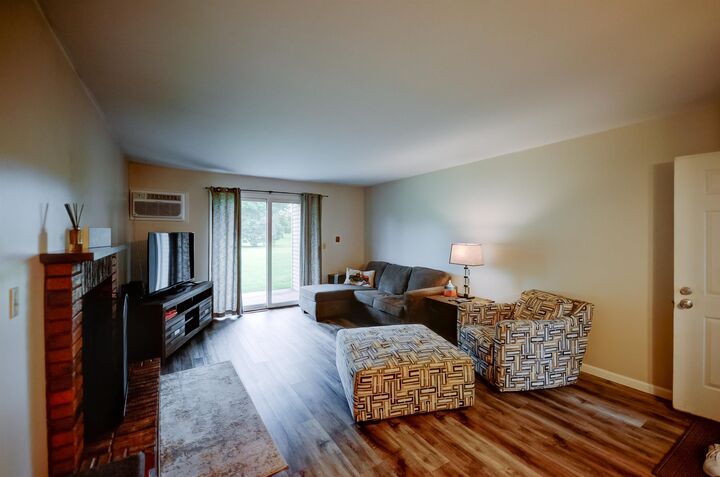 Property Photo: 1735 Maricopa Drive B WI 54904-6703