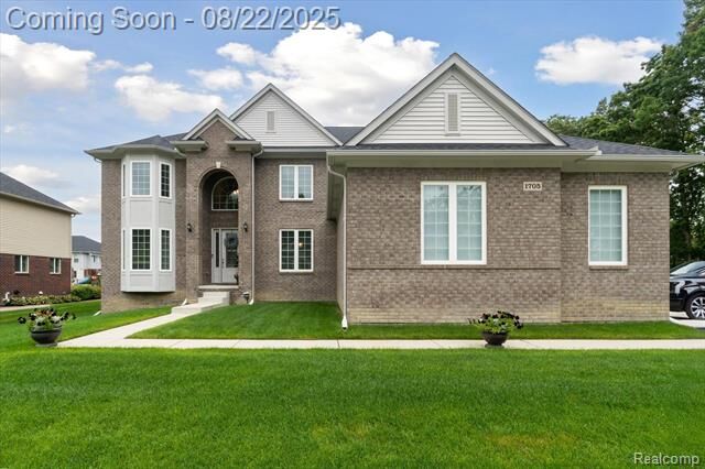 Property Photo: 1705 Garrett Drive MI 48085