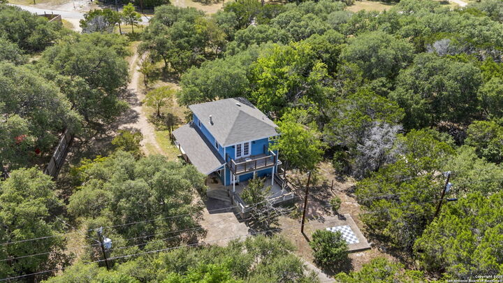 Property Photo:  1265 Comanche Path  TX 78003 