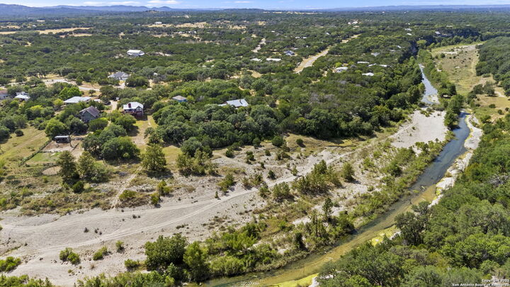 Property Photo: 1265 Comanche Path TX 78003
