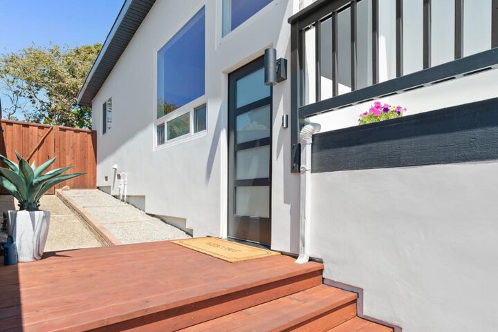 Property Photo:  105 Vista Mar Court  CA 95003 