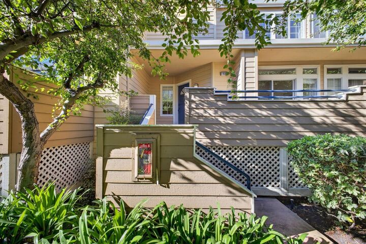 Property Photo: 1168 La Rochelle Terrace B CA 94089